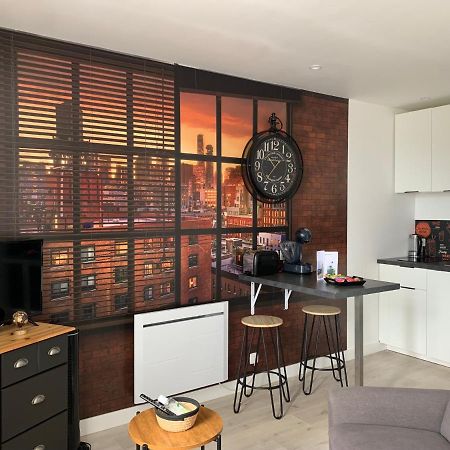 Le Petit Loft - Studio - Wifi - Coeur De Ville - Parking Pont-lʼAbbé Buitenkant foto